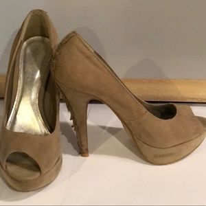 Tan 4” heels